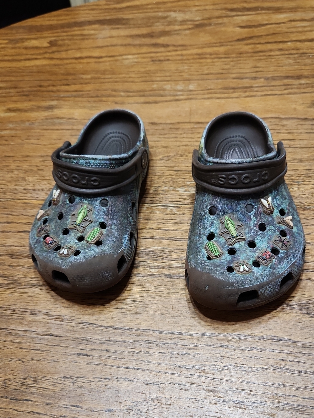 Crocs Classic Bugs Size J2